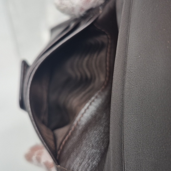 Gucci Dark Brown Bi-Fold Bamboo Leather Wallet - Picture 10 of 17